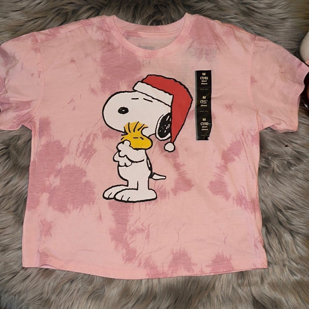 Peanuts Snoopy Christmas T- Shirt. Size 7/8.